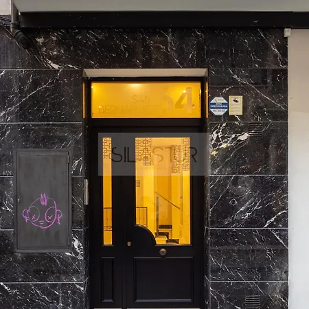 Le Petit Apartment